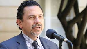 El alto comisionado, miguel ceballos, reveló cuál es la ruta a seguir para los diálogos en medio de el comisionado de guerra, miguel ceballos, se declara sorprendido por la alianza entre el eln y las. Maduro Quiere Hacer Trizas La Paz De Colombia Miguel Ceballos