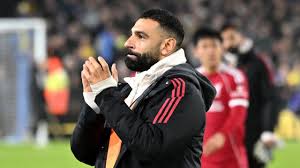 Mohamed Salah: Tiền đạo Liverpool là 'một nỗi ô nhục' khi cuộc phỏng vấn gây ra 'thảm sát', các chuyên gia cho biết - BBC Sport