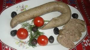 Se spala toate organele foarte bine, in mai multe ape, pana cand apa iese curata si se curata intre timp, se pregtateste carnea de porc, se taie bucati mici, se pune la foc si se prepara jumarile romanesti bune si gustoase ca la mama acasa. Cea Mai GustoasÄ ReÅ£etÄ De Caltabos Ca SÄ IÅ£i IasÄ Perfect Trebuie SÄ Faci Asta