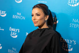 People around the world (especially women) can agree that many times our hair does not look the best and look for ways to make it look good, for that there are hairstyles and although many girls say they are past fashion. 76 Easy Medium Length Hairstyles Haircuts For Women 2020 How To Style Mid Length Hair