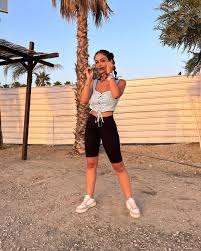 Miriam Villoria - Free pics, galleries & more at Babepedia