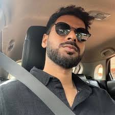 Kunal Sheth (@_kksheth)