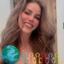 Connie Branco's Instagram, Twitter & Facebook