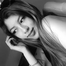 Diana Pantoja's Instagram, Twitter & Facebook