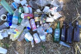 A Crema nuova sanzionata per rifiuti abbandonati in giro: episodi che purtroppo si ripetono 