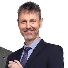 Gavin Ong (@PaulScholes03)