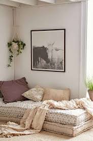 Check Out All Of Our New Home And Apartment Essentials At Urban Outfitters Customize Your Home From Our Collection Of Art Prints Books Innenarchitektur Wohnzimmer Zuhause Und Wohnzimmer Bunt