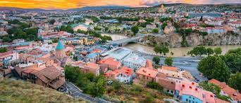Etwa ein drittel der georgischen. Tiflis Die Hauptstadt Georgiens Ist Ein Echter Geheimtipp