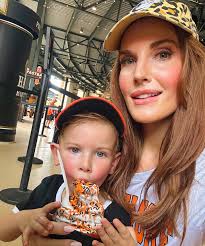 Getting game day started right with my new friends in Forest Hill!