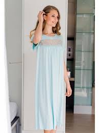 Jetzt einfach angebote und preise in der kategorie nanso damenmode vergleichen automatische suche nach dem besten preis jetzt angebote für nanso damenmode vergleichen und sparen! Nachthemd Wadenlang Von Hutschreuther