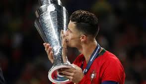 Fernando santos percaya diri portugal akan lolos ke putaran final piala dunia meski mereka masih tertinggal. Portugal Juara Uefa Nations Lague Ronaldo Raih Trofi Ke 31 Bola Tempo Co