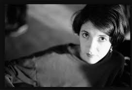 Stella Weir's Instagram, Twitter & Facebook