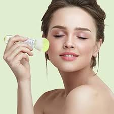 Makeup Brushes Set,4 in 1 Retractable Make up Brushes Set with Holder,  Portable Face Powder Eyeshadow Brushes Small Multifunctional Travel  Cosmetic Brushes (Green) : Amazon.co.za: Beauty