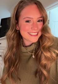 Lacy Shay's Instagram, Twitter & Facebook