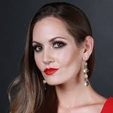 Stacey Bender's Instagram, Twitter & Facebook