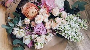 Order flowers by 2pm local time and get your flowers delivered same day by the florists you choose. 8 Cheap Delivery Services To Send Flowers In The Usa