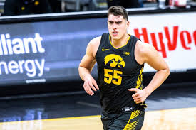 Luka garza is an american basketball player who plays for the iowa hawkeyes of the big ten conference. Zvg P4c39s8vvm