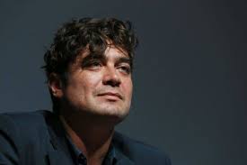 Scamarcio was born in trani, apulia, the son of irene petrafesa, a painter, and emilio scamarcio. Chi E Riccardo Scamarcio Eta Altezza Fidanzata E News