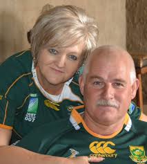 Hier by SupaRugby dink ons vanoggend aan die Marxe van Randfontein. Willie  het vanoggend totsiens gesê aan sy eggenoot Minta. Ons dink ook aan haar  naaste familie en haar kinders.