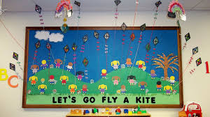 Fly A Kite Bulletin Board Wind Weather Bulletin Boards Bulletin Kite