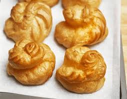 Ingredients Pour Faire Des Gougeres Au Comte Et A La Bechamel Farine Beurre œufs Comte Et Lait Recette Avec Bechamel Gougeres Au Comte Recette