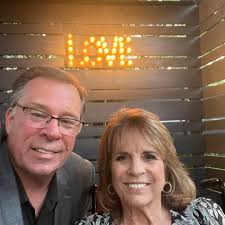 Who is a mobile notary public in the Silverstone subdivision?