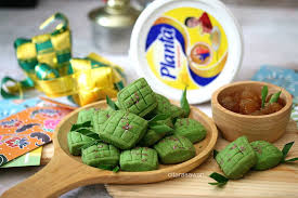'ketupat rendang brownies coklat' merupakan gabungan dua hidangan popular; Ketupat Rendang Brownies Coklat Promo Ketupat Rendang Brownies Coklat Youtube 1 Sdt Pasta Strawberry 7 Cara Membuat Nara Siaa
