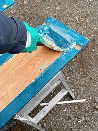 Watch this video to find out how to cut through grease on kitchen cabinets in no time without using harsh chemical cleaners. How To Easily Strip Wood Cabinets Best Paint And Varnish Remover Dans Le Lakehouse