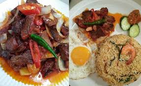 This variant is called nasi goreng merah (red fried rice) or nasi goreng makassar after the south sulawesi capital. Resepi Nasi Goreng Usa Ala Kedai Tomyam Iluminasi