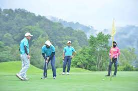 Kek padang golf berkacang / argumentasi & analogi otak kanan: Tourism Selangor Hosts Its 2nd Golf Tournament From Emily To You