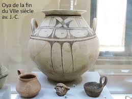 Les Oyas C Est Une Technique Ancestrale D Arrosage Qui A Entre 2000 Et 4000 Ans D Existence Tout Le Monde N Est P En 2020 Avec Images Fait Maison Sante Naturelle Faire Soi Meme