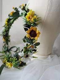 Gorgeous Summer Sunflower Crown With Delicate Artificial Foliage This Pretty Crown Would Make Flower Crown Wedding Sunflower Wedding Crowns Sunflower Wedding