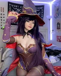 Strifecos - Free pics, galleries & more at Babepedia