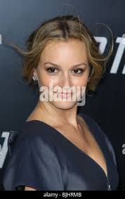 Leighton Meester. 30 aprile 2009, Hollywood, CA. Premiere del Paramount's  'Star Trek', tenuto al Teatro Cinese di Grauman. Photo Credit: Giulio  Marcocchi/Sipa Press. /StarTrek gm.179/0905010813 Foto stock