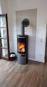 Kaminofen Vulsini Verkleidung Keramik Schwarz Korpusfarbe Grau Firma Storch In 2020 Kaminofen Kamin Ofen