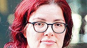 Wife who rejected Jewish life wins fight over home