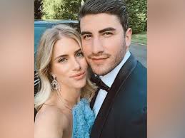 Gabriel Grossman's Instagram, Twitter & Facebook