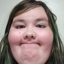 If anyone is currently hiring, I am a 20 year old in college and I need a  job that has flexible hours. If anyone knows anywhere hiring comment below.