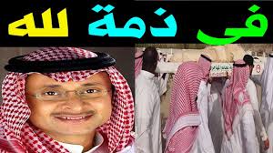 كانت البداية حين اكتشف أستاذه إبراهيم سلطان موهبتهُ في الموسيقى والنشاط المسرحي، فذهب معهُ إلى الإذاعة بجدة وغنى فيها لأول مرة في حياتهِ عدة أغانٍ منها لعبدالحليم حافظ وشريفة فاضل، وكان يغني لأصدقائه أغاني. Ø§Ù„Ù€Ù€Ù€Ø­Ù€Ù€Ø²Ù† ÙŠÙ€Ù€Ø®Ù€Ù€ÙŠÙ€Ù€Ù… Ø¹Ù„ÙŠ Ø¹Ù€Ø§Ø¦Ù„Ù€Ø© Ø§Ù„ÙÙ†Ø§Ù† Ø¹Ø¨Ø¯ Ø§Ù„Ù…Ø¬ÙŠØ¯ Ø¹Ø¨Ø¯ Ø§Ù„Ù„Ù‡ Ø¨Ø¹Ø¯ ØµØ±Ø§Ø¹ Ù‚ØµÙŠØ± Ù…Ø¹ Ø§Ù„Ù…Ø±Ø¶ ÙˆØ§Ù„Ø¯ÙÙ† Ø§Ù„ÙŠÙˆÙ… Youtube