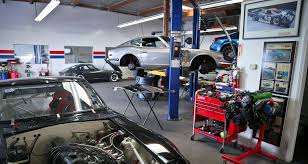 At our car repair garage in Dubai, we house a wide range of battery brands and models to get your vehicle back on the road in no time. 