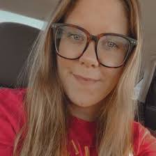 Erin Harper's Instagram, Twitter & Facebook