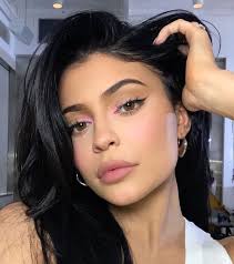 The latest tweets from kylie jenner (@kyliejenner): When Does Kylie Jenner S Summer 2019 Makeup Collection Come Out Revelist