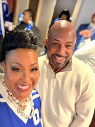 Hung out with my Sister President yesterday. It was like old times. We just  cut up! 😂 #BelieveInTheExtraordinary #ElevateTheBond #PBS1914 #ZPB1920
