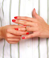 Keyword research for bi curious married men tumblr. What Happens When A Married Woman Goes On Tinder