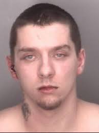 Wanted man who wanted Facebook likes turns self in