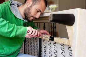Schauen sie mit uns ins blick ins sofa: Sofa Reparatur Welche Kosten Entstehen