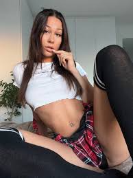 Meliazz Cam Model Profile | Stripchat