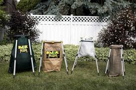 Go Camping With This Portable Trash Can 123 Design Blog A portable collapsible garbage can has a central vertical axis and inner and outer sides and concentrically adjacently spaced substantially vertically oriented annular flat wall panels.