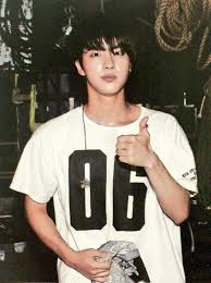 In 2015 jin was nicknamed car door guy (from coming out the door and stunning fans with his visuals). Jin Bts Memories 2015 K Pop Amino