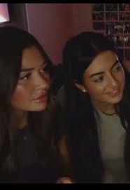 Q&A w/ Kyra and the girls #wlw #foryoupage #christina #amber #twitch #fyp